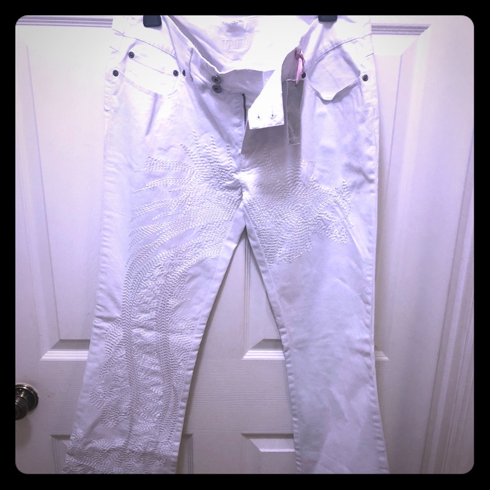Vintage Taunt white pants NWT embroidered